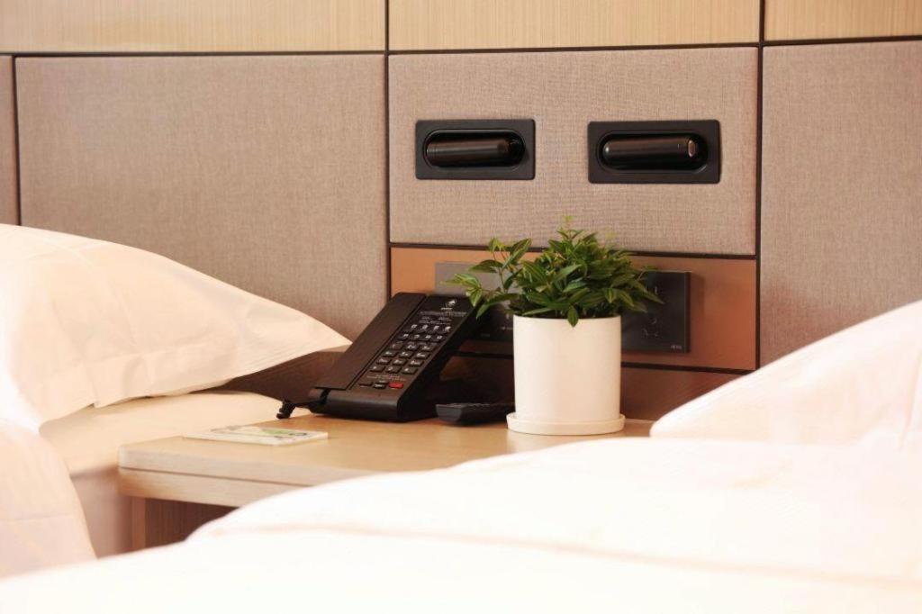 Greentree Inn Suzhou Industrial Zone Yangcheng Lake Weiting Mong Kok Express Hotel Екстериор снимка