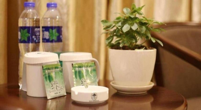 Greentree Inn Suzhou Industrial Zone Yangcheng Lake Weiting Mong Kok Express Hotel Екстериор снимка